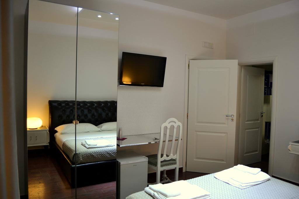 B&B La Terrazza Sul Duomo レッジョ・ディ・カラブリア 部屋 写真